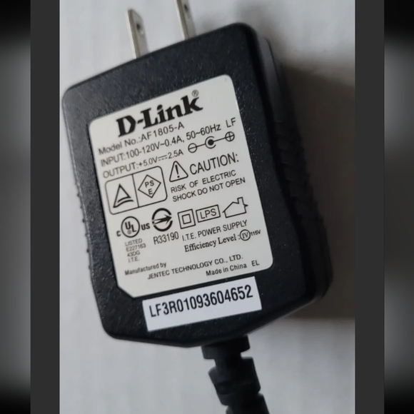 D-Link G WBR-2310 108 Mbps 4-Port 10/100 Wireless G Router - Picture 10 of 11